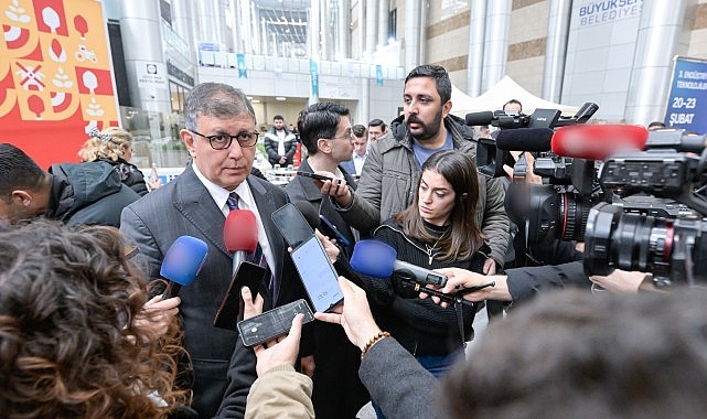 Başkan Tugay basın mensuplarının sorularını yanıtladı  “İzmir’i tanımadığını düşünüyorum”