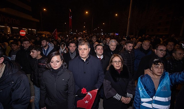 Başkan Tugay’dan felaketin yıl dönümünde halkla beraber sessiz yürüyüş “Yaşadıklarımıza kader diyemeyiz”