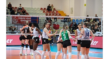 Nilüfer Belediyespor Eker, Eczacıbaşı Dynavit’i 3-1 mağlup etti