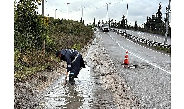Büyükşehir’den sağanak sonrası yoğun çalışma